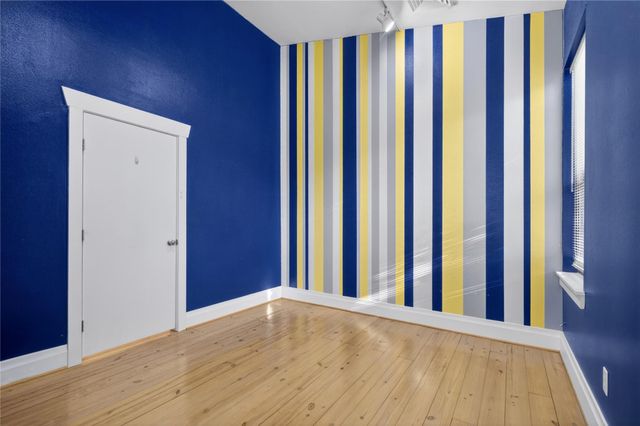 402 Harvard Street, Houston, TX 77007