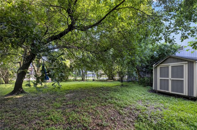 402 Harvard Street, Houston, TX 77007