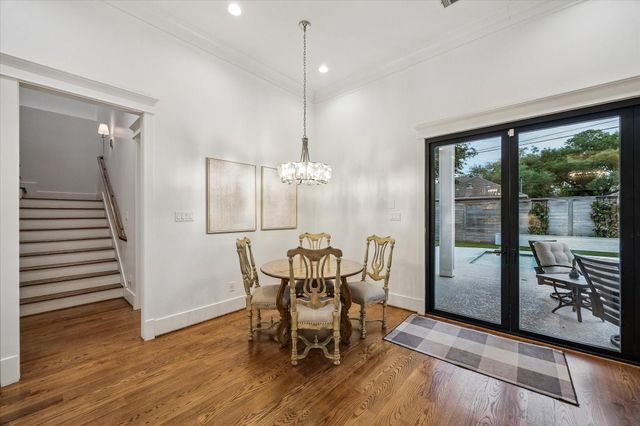 1582 Hewitt Drive, Houston, TX 77018