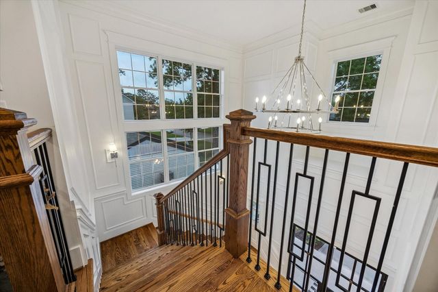 1582 Hewitt Drive, Houston, TX 77018