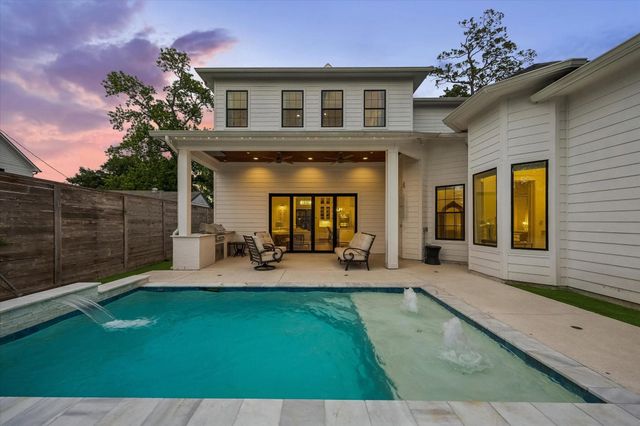 1582 Hewitt Drive, Houston, TX 77018