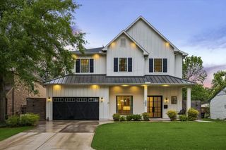 1582 Hewitt Drive, Houston, TX 77018