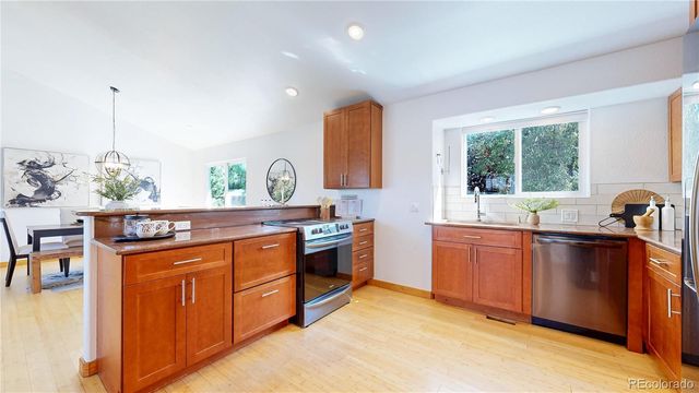 6140 S Monaco Way, Centennial, CO 80111