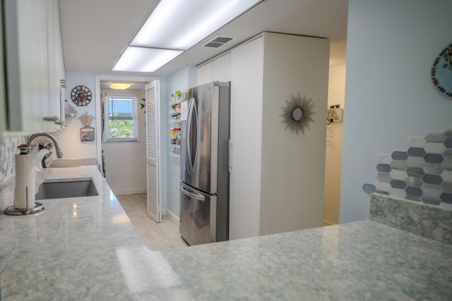 201 E Ocean Dr Apt 311, Key Colony, FL 33051