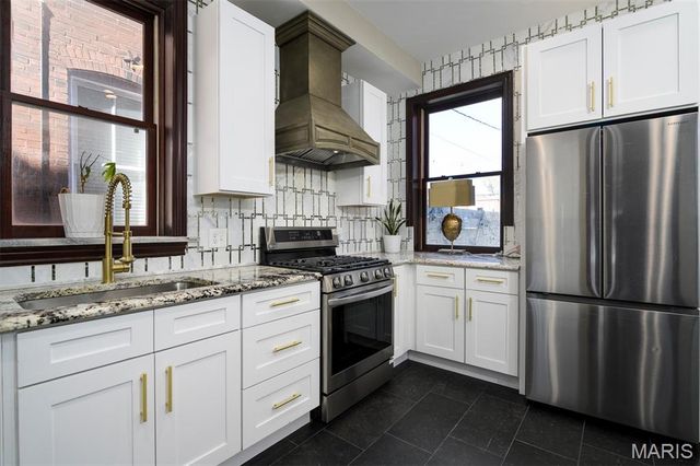 4567 Arco Avenue, St Louis, MO 63110