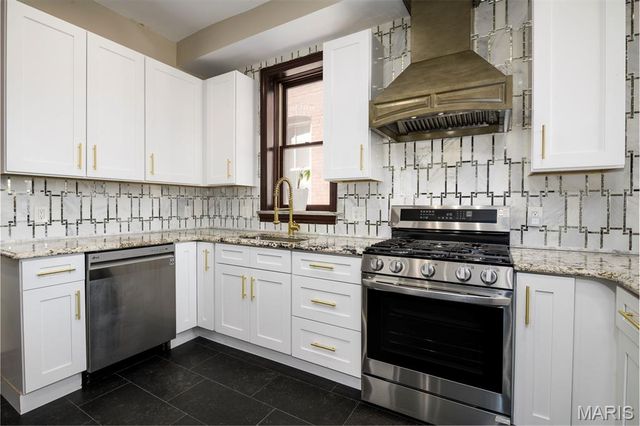 4567 Arco Avenue, St Louis, MO 63110