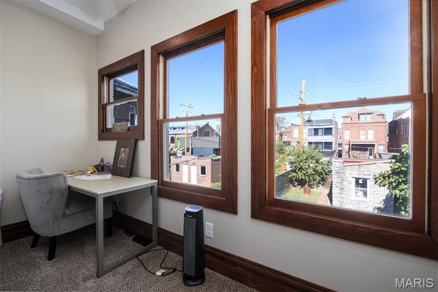 4567 Arco Avenue, St Louis, MO 63110