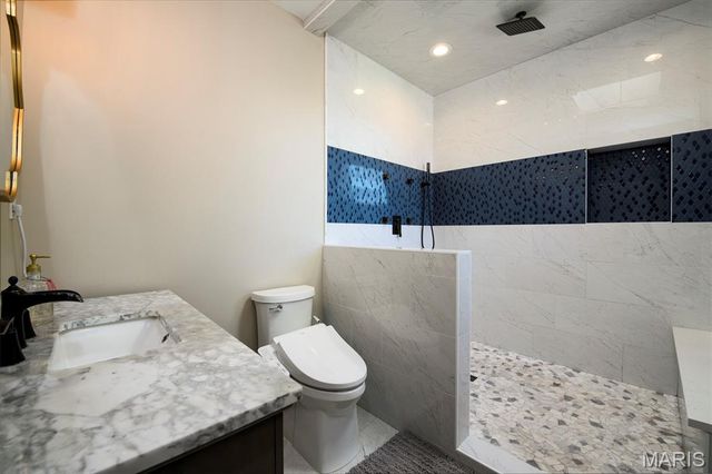 4567 Arco Avenue, St Louis, MO 63110