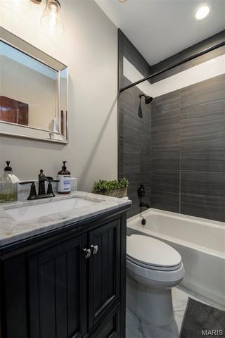 4567 Arco Avenue, St Louis, MO 63110