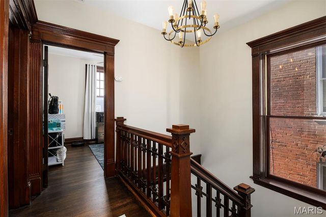 4567 Arco Avenue, St Louis, MO 63110