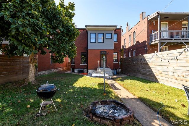 4567 Arco Avenue, St Louis, MO 63110