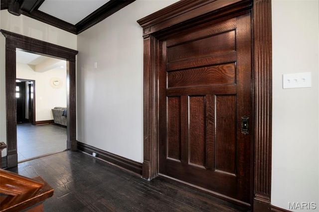 4567 Arco Avenue, St Louis, MO 63110