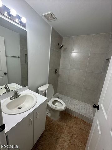 4025 10th AVE NE, Naples, FL 34120