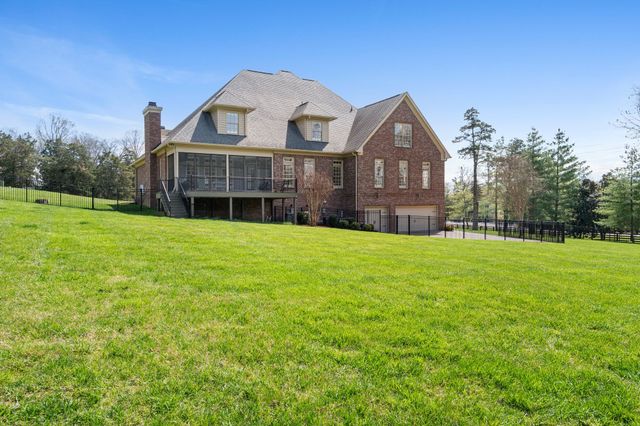 101 Balleroy Dr, Brentwood, TN 37027