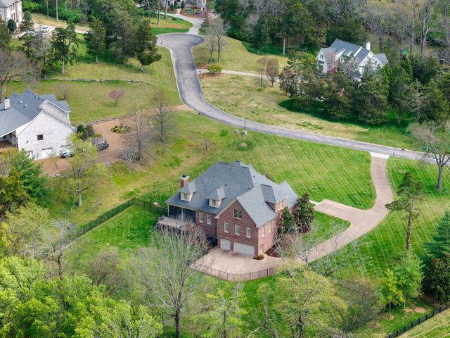 101 Balleroy Dr, Brentwood, TN 37027