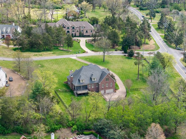 101 Balleroy Dr, Brentwood, TN 37027