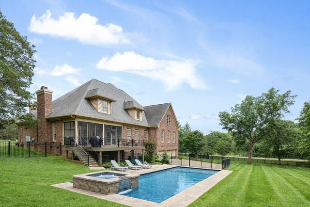 101 Balleroy Dr, Brentwood, TN 37027