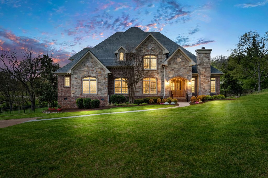 101 Balleroy Dr, Brentwood, TN 37027