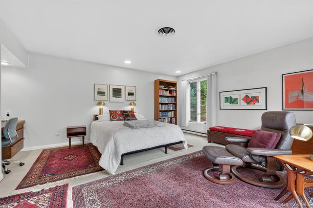 6 Yates Boulevard, Poughkeepsie, NY 12601