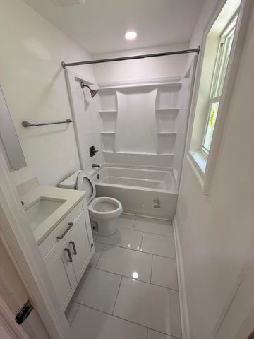 2952 Nantuckett Avenue, North Charleston, SC 29420