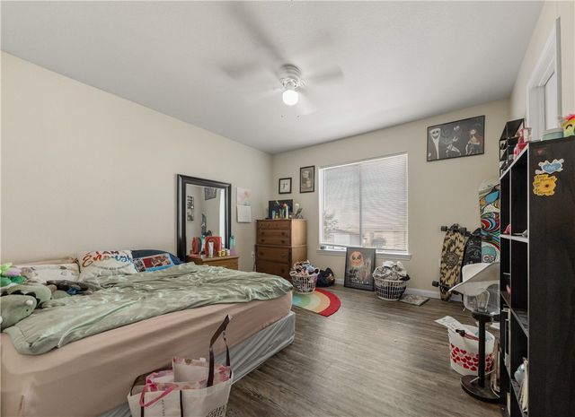 529 Southwest Parkway 301, College Station, TX 77840