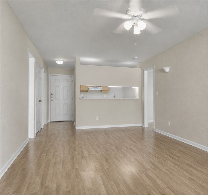 529 Southwest Parkway 301, College Station, TX 77840 — photo 4