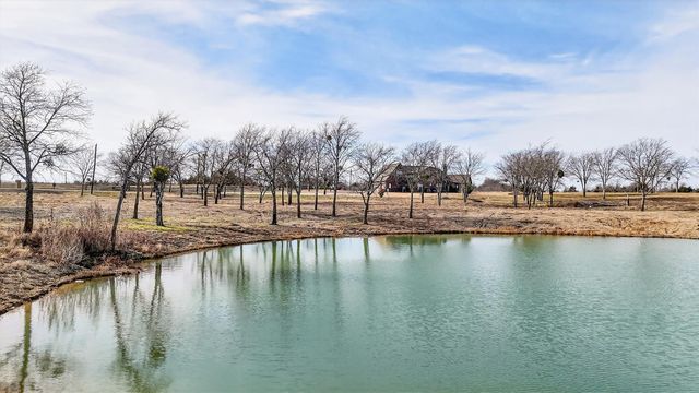 65 Red Bird Lane, Bells, TX 75414