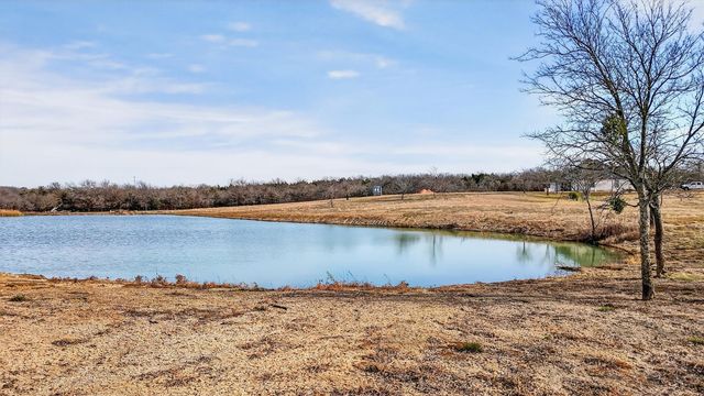 65 Red Bird Lane, Bells, TX 75414