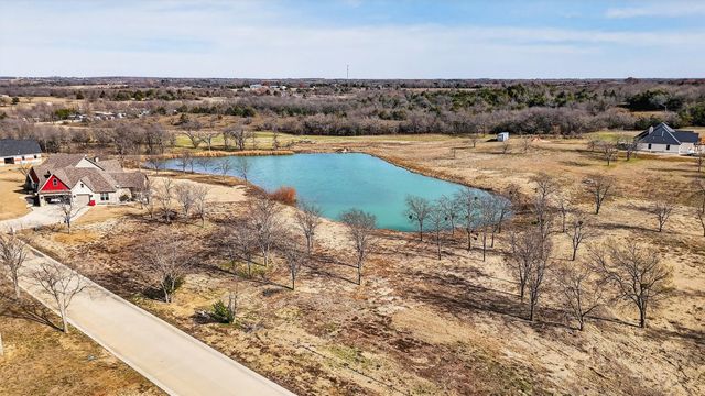 65 Red Bird Lane, Bells, TX 75414