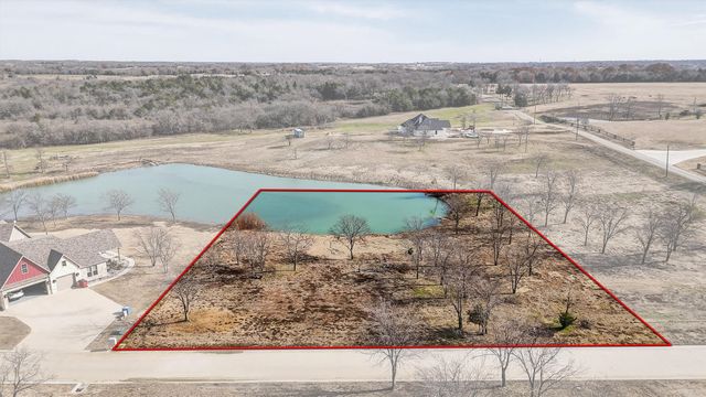 65 Red Bird Lane, Bells, TX 75414