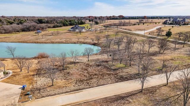 65 Red Bird Lane, Bells, TX 75414