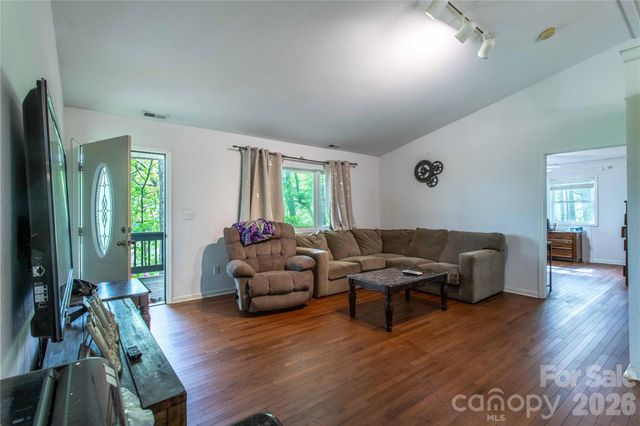 115 Knoll Ridge Lane, Waynesville, NC 28785