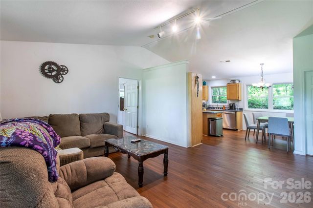 115 Knoll Ridge Lane, Waynesville, NC 28785