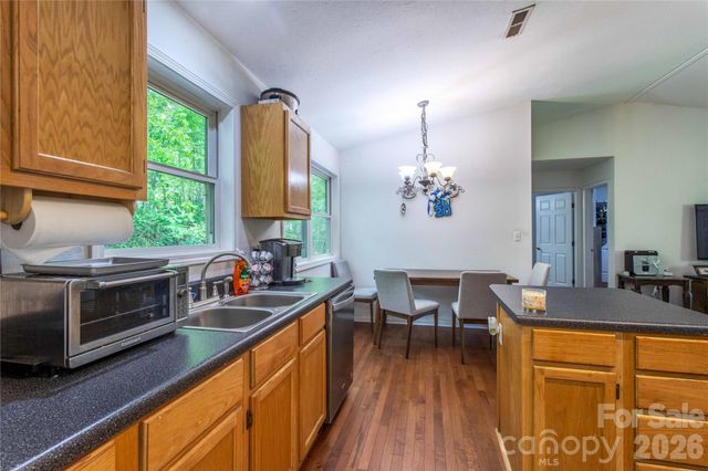 115 Knoll Ridge Lane, Waynesville, NC 28785