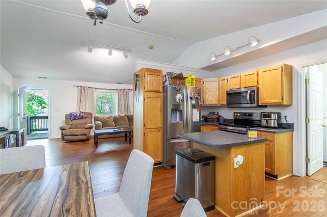 115 Knoll Ridge Lane, Waynesville, NC 28785