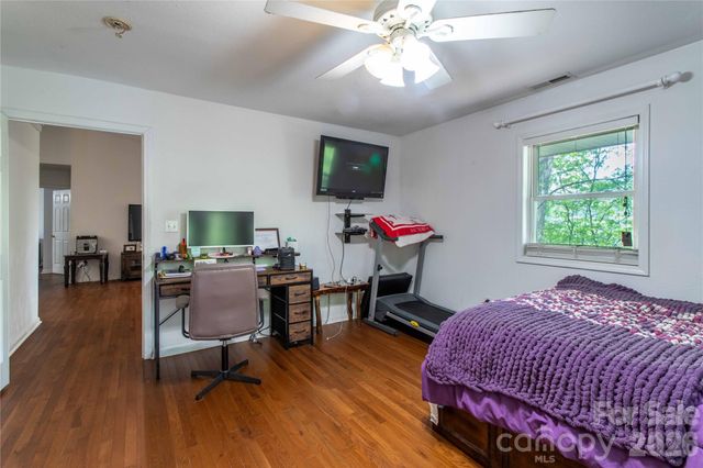 115 Knoll Ridge Lane, Waynesville, NC 28785