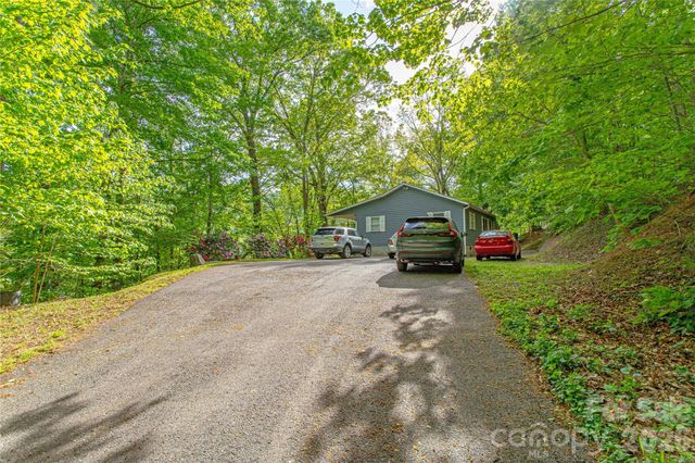 115 Knoll Ridge Lane, Waynesville, NC 28785