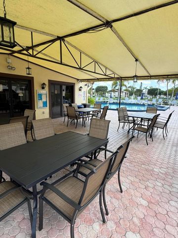 5817 La Pinata Boulevard C-1, Greenacres, FL 33463