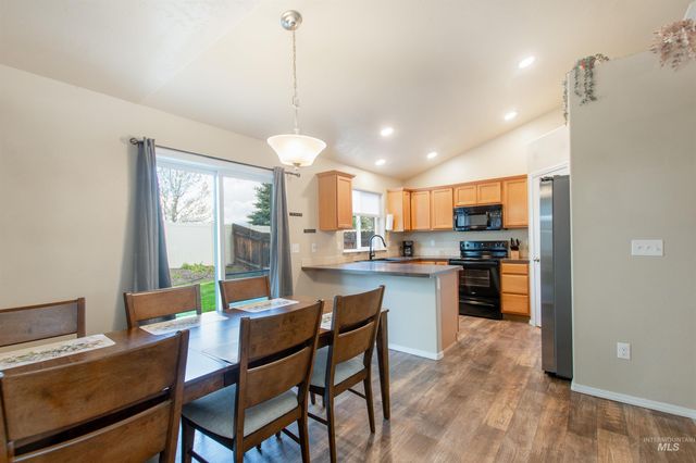 5759 S Moon Land Ave, Boise, ID 83709