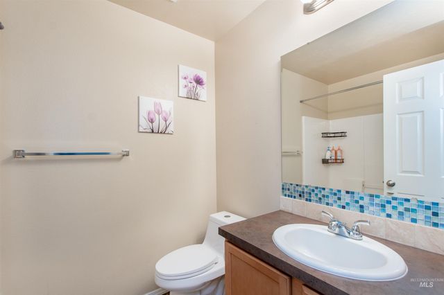 5759 S Moon Land Ave, Boise, ID 83709