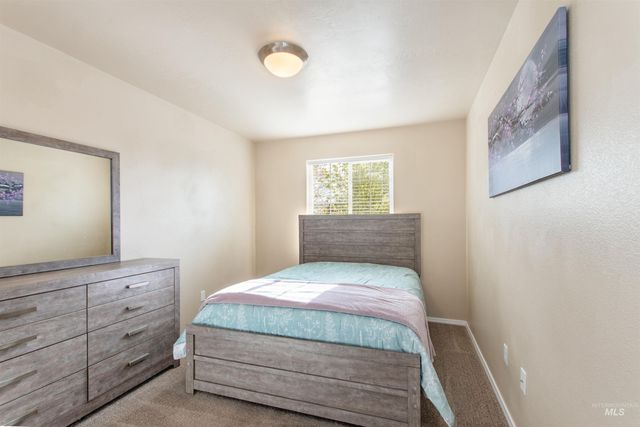 5759 S Moon Land Ave, Boise, ID 83709