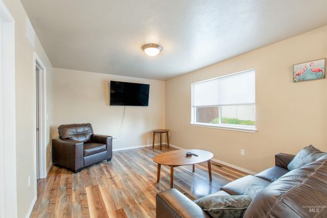 5759 S Moon Land Ave, Boise, ID 83709