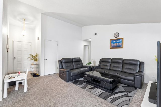 2897 Mareca Way, West Sacramento, CA 95691