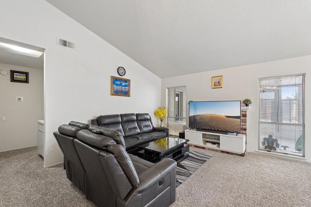 2897 Mareca Way, West Sacramento, CA 95691