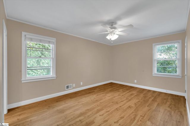 9 Forestdale Drive, Taylors, SC 29687