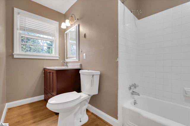 9 Forestdale Drive, Taylors, SC 29687