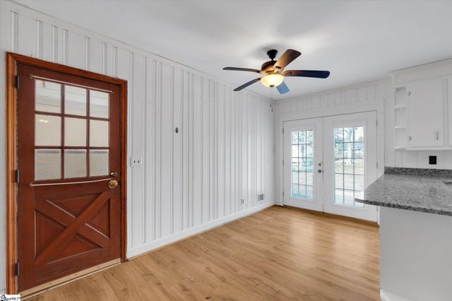 9 Forestdale Drive, Taylors, SC 29687