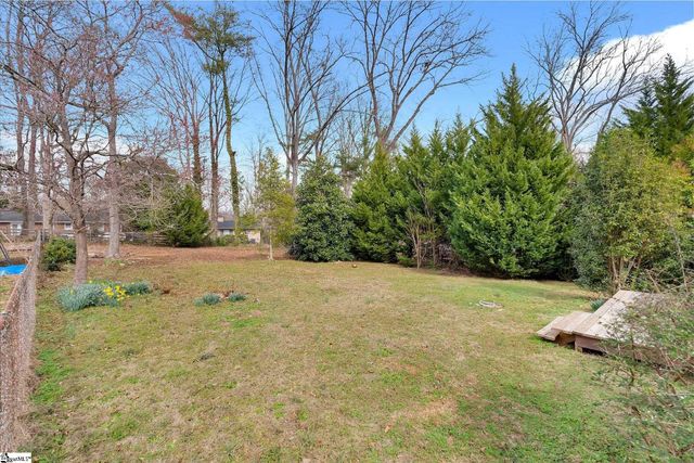 9 Forestdale Drive, Taylors, SC 29687