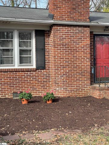 9 Forestdale Drive, Taylors, SC 29687