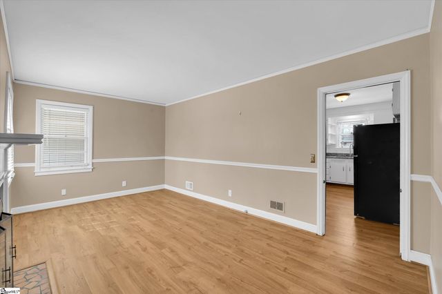 9 Forestdale Drive, Taylors, SC 29687